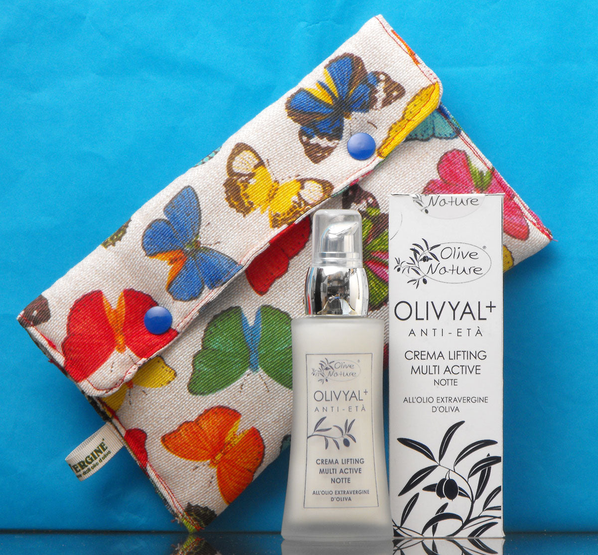 Pochette in cotone, decoro "Butterfly" con la crema OLIVYAL® plus notte